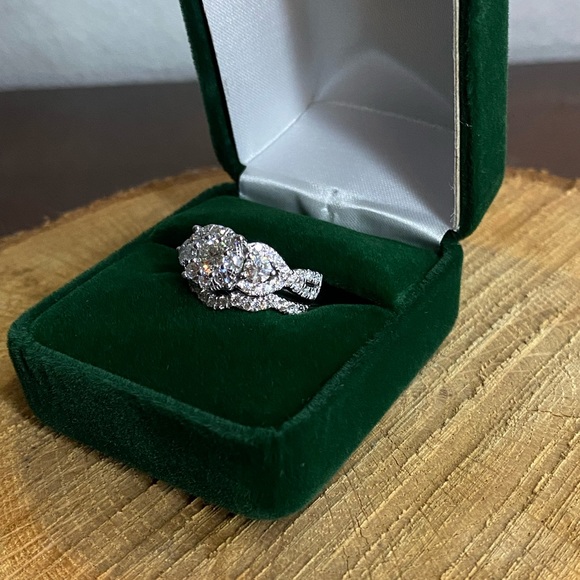 *SOLD*14k white gold diamond wedding set - Picture 4 of 12